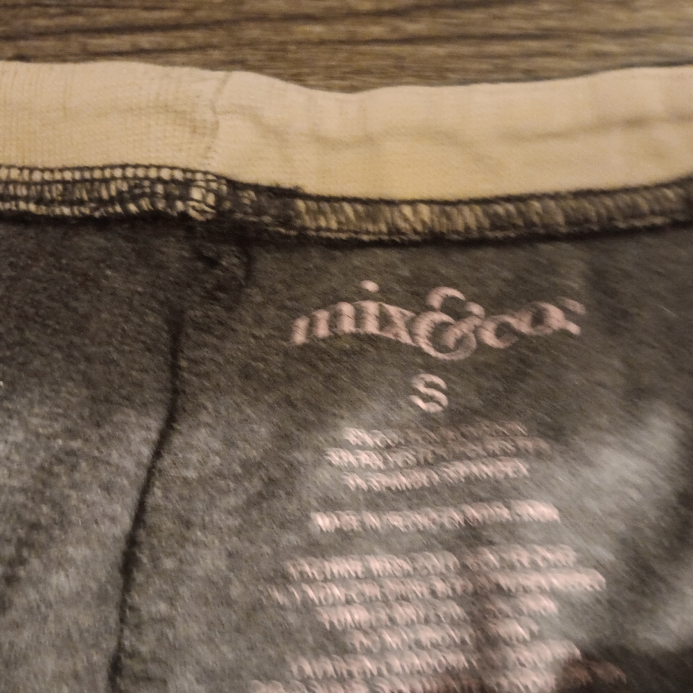 Capri pants - Picture 2 of 3